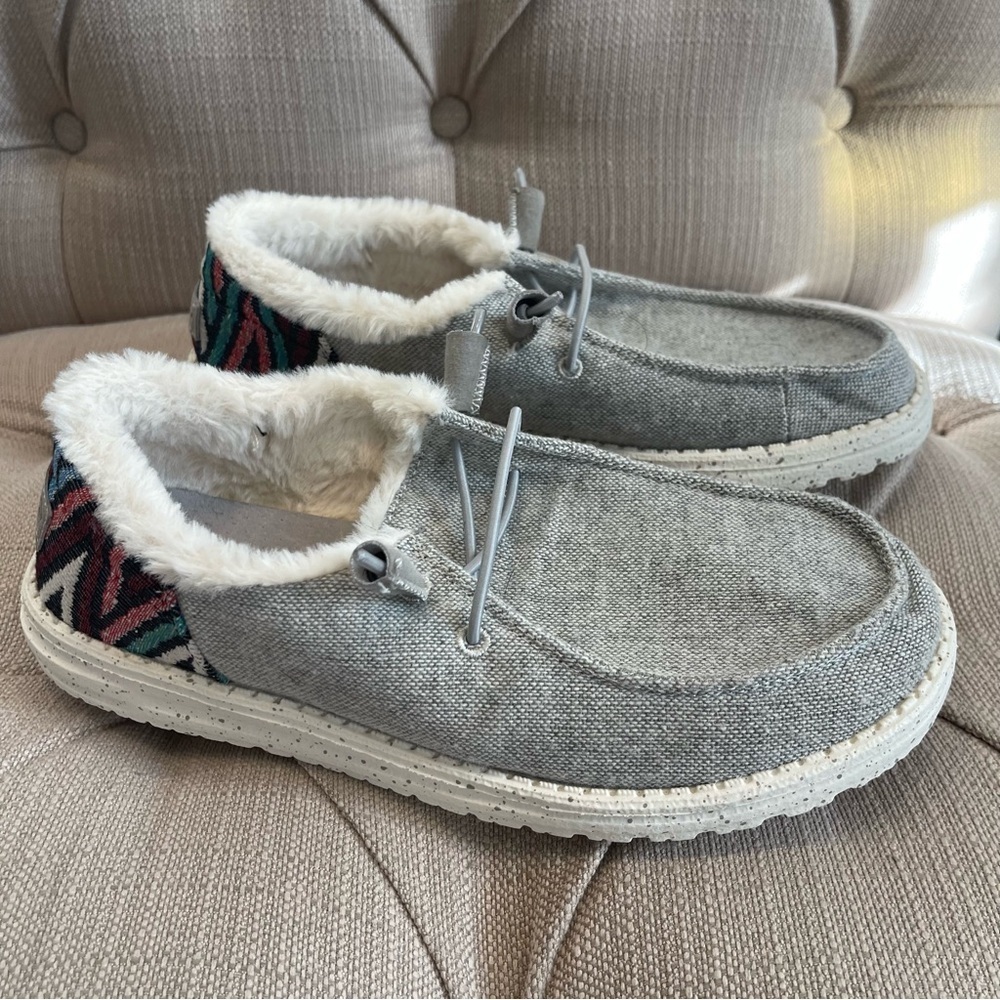 HEYDUDE Shoes Women's 7 Wendy Funk Wool Grey - Canvas Faux Fur 121413128 - Picture 7 of 11